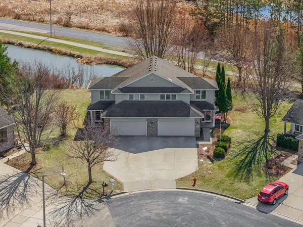 5911 E Open Meadow, Mcfarland, WI 53558