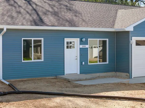 2444 Russell Court, Reedsburg, WI 53959