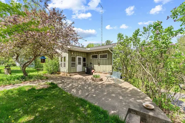719 Silver Lake Drive, Portage, WI 53901