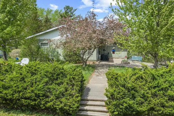 719 Silver Lake Drive, Portage, WI 53901