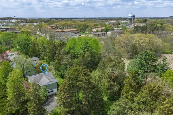 719 Silver Lake Drive, Portage, WI 53901