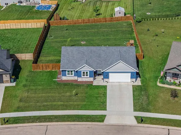 2055 Willow Run, Reedsburg, WI 53959