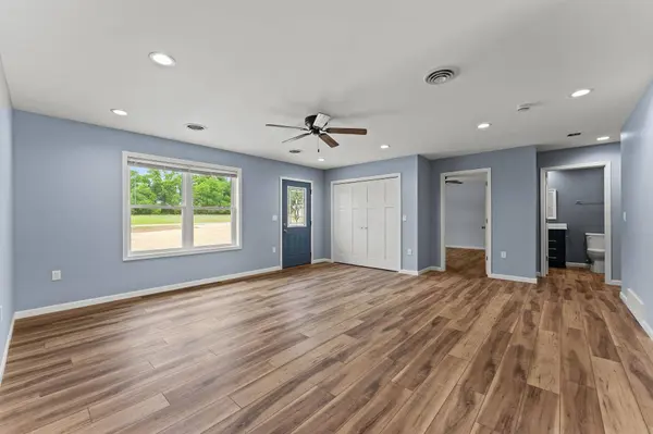 1123 S Gale Lane, Wisconsin Dells, WI 53965