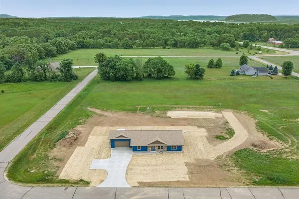 1123 S Gale Lane, Wisconsin Dells, WI 53965
