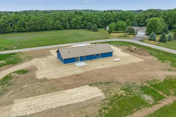 1123 S Gale Lane, Wisconsin Dells, WI 53965