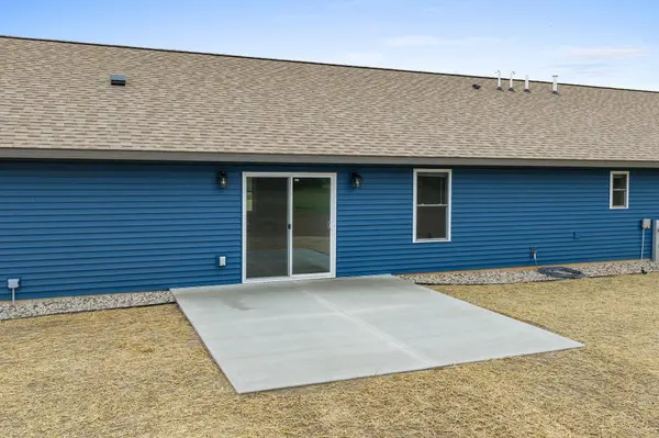 1123 S Gale Lane, Wisconsin Dells, WI 53965
