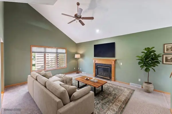 5911 E Open Meadow, Mcfarland, WI 53558