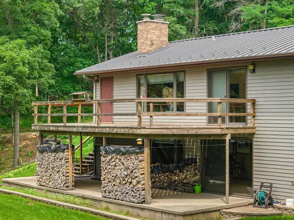 N8720 County Road CX, Portage, WI 53901