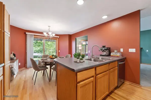 5911 E Open Meadow, Mcfarland, WI 53558