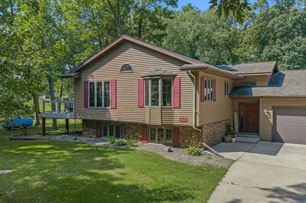 517 Schwantz Road, Pardeeville, WI 53954