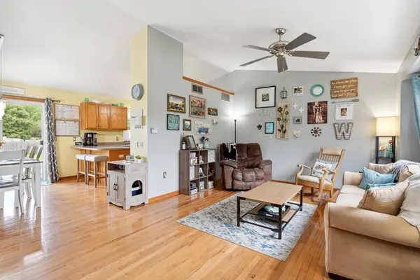 1011 Eagle Lane, Poynette, WI 53955
