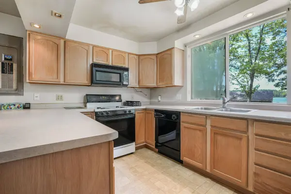 3266 N Parker Lake Road, Oxford, WI 53952