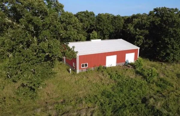 11927 S Crow rd, Webbers Falls, OK 74470