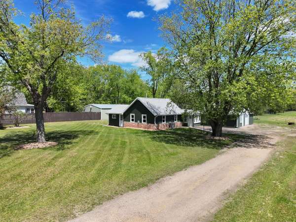 7454 Dellview Rd, Little Falls, WI 54656