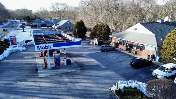 226 Norwich Westerly Road, North Stonington, CT 06359