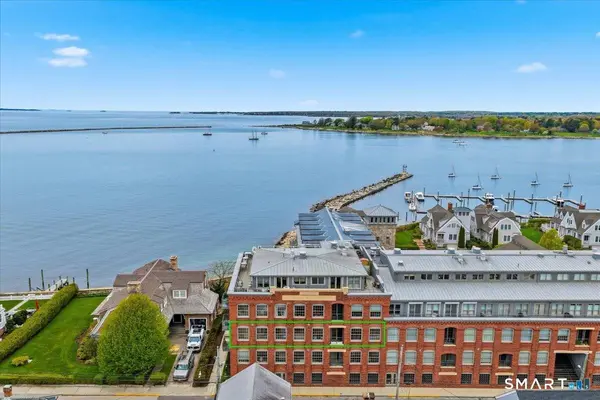 8 Stonington Commons #24, Stonington, CT 06378