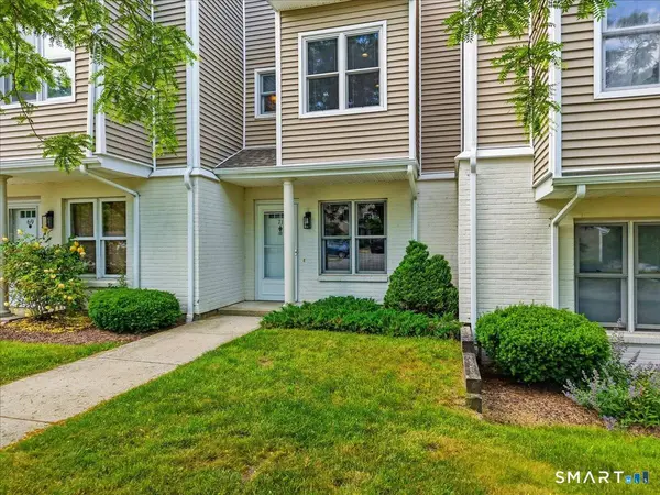 71 Cobblestone Drive #71, Groton, CT 06340