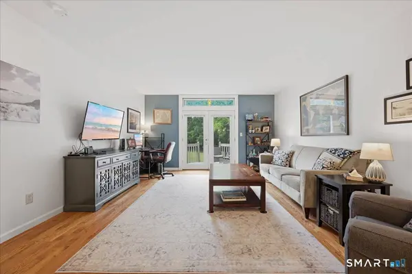 71 Cobblestone Drive #71, Groton, CT 06340