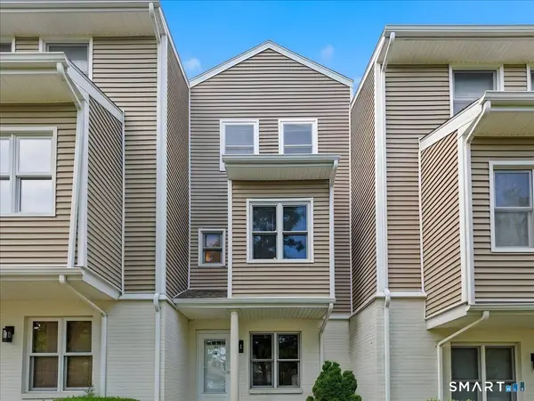 71 Cobblestone Drive #71, Groton, CT 06340
