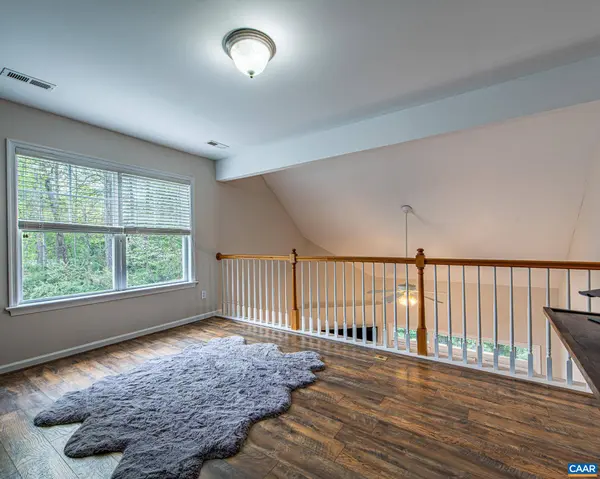 1321 STONEY RIDGE RD, Charlottesville, VA 22902