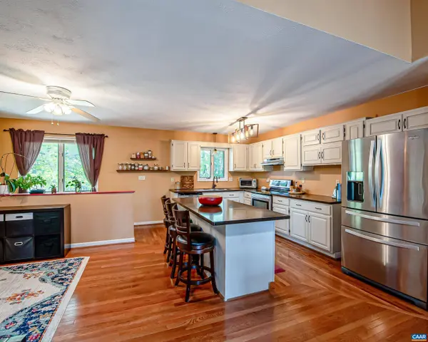 124 AZALEA DR, Afton, VA 22920