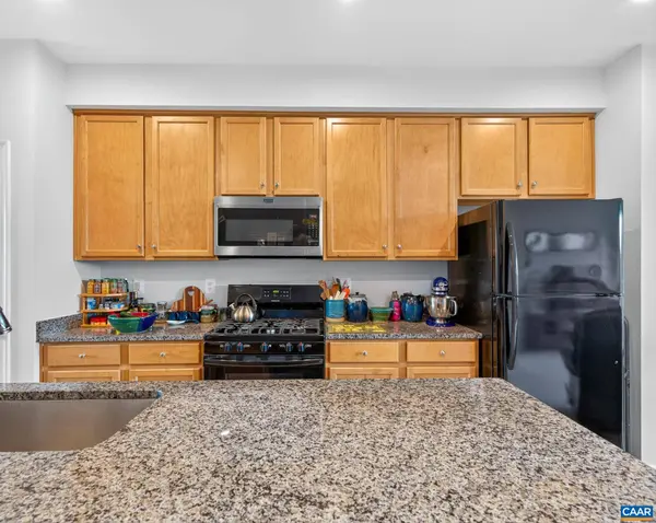 4118 DAUPHIN DR, Charlottesville, VA 22902
