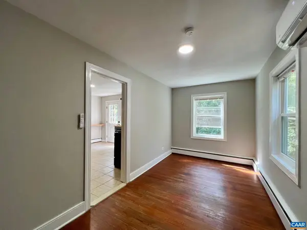 2525 WOODLAND DR #A&B, Charlottesville, VA 22903