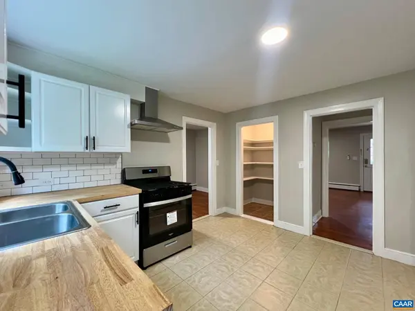 2525 WOODLAND DR, Charlottesville, VA 22903