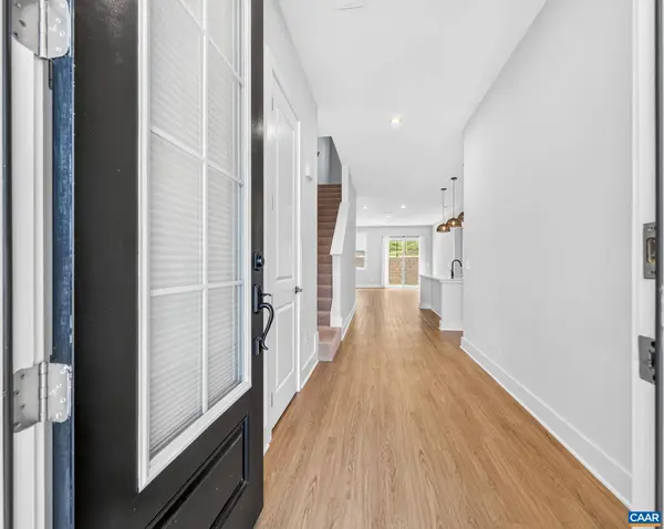 1637 KOCH CT, Charlottesville, VA 22911