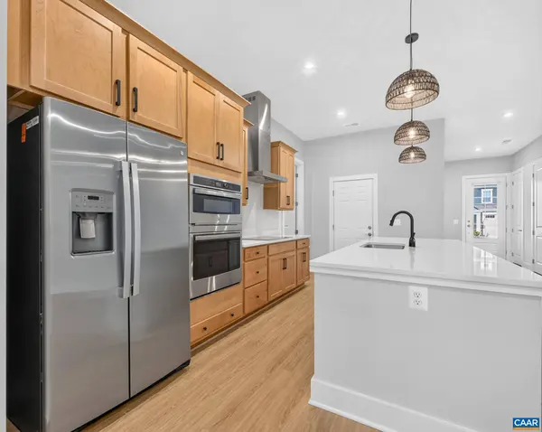 1637 KOCH CT, Charlottesville, VA 22911