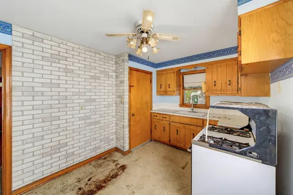 8400 W Auer Ave, Milwaukee, WI 53222