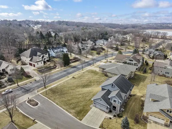 11 Arboredge Way, Fitchburg, WI 53711