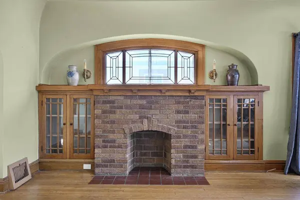 1433 Spaight Street, Madison, WI 53703