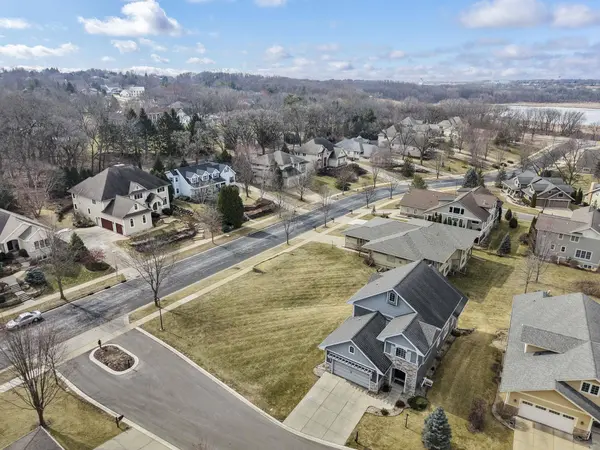 11 Arboredge Way, Fitchburg, WI 53711