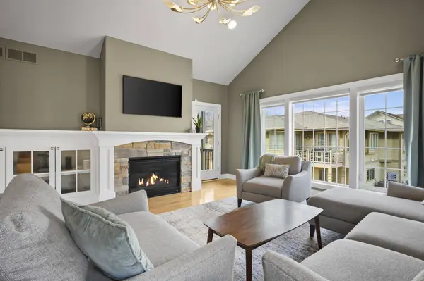 13 Arboredge Way, Fitchburg, WI 53711