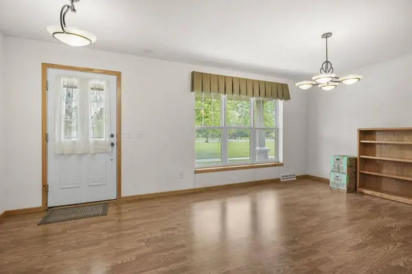 1565 Okeeffe Avenue, Sun Prairie, WI 53590