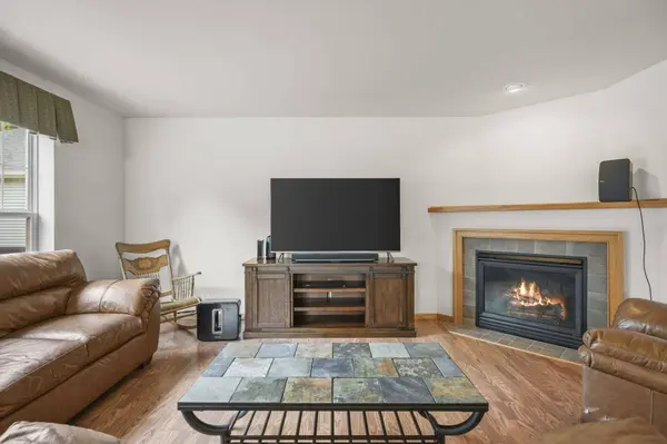 1565 Okeeffe Avenue, Sun Prairie, WI 53590