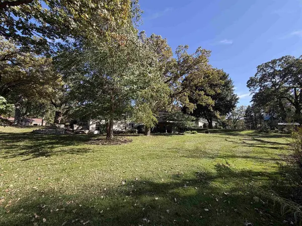 6625 S Oak Lane, Windsor, WI 53598