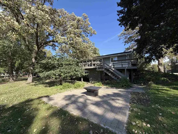6625 S Oak Lane, Windsor, WI 53598