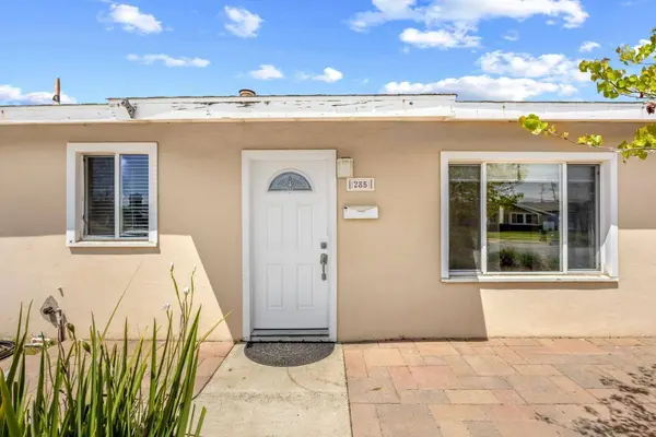 285 Kelton DR, Salinas, CA 93906