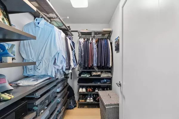 133 Seaport Blvd #920, Boston, MA 02210