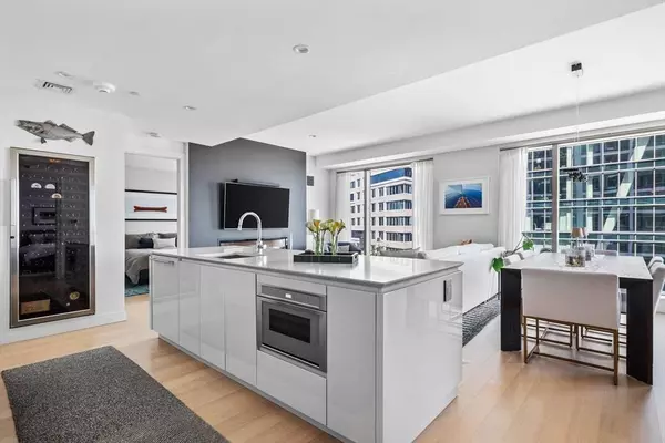 133 Seaport Blvd #920, Boston, MA 02210