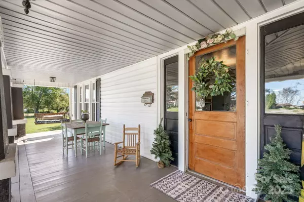 2461 Startown RD, Newton, NC 28658