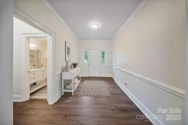 3718 Club House DR NE, Conover, NC 28613