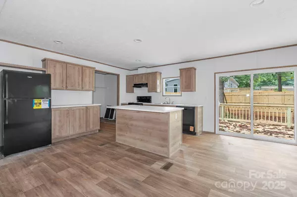 536 Lincoln View RD, Lincolnton, NC 28092