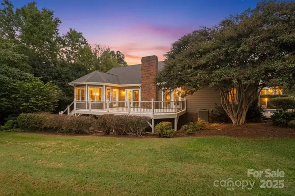 3718 Club House DR NE, Conover, NC 28613