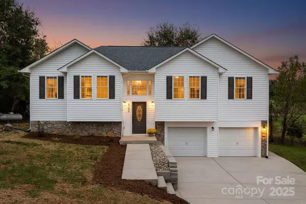 4786 Thoreau DR, Conover, NC 28613