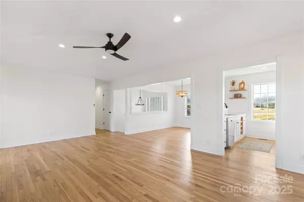 4786 Thoreau DR, Conover, NC 28613