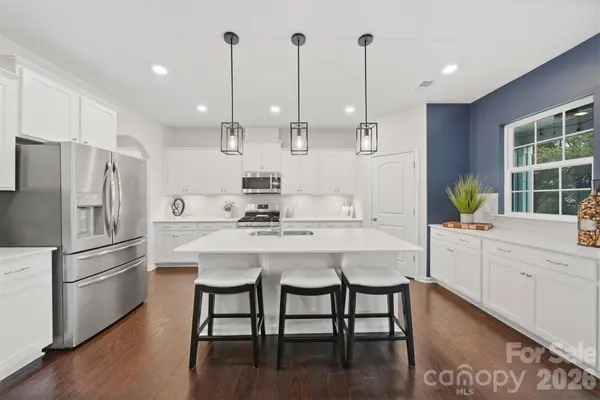 128 W Morehouse AVE, Mooresville, NC 28117