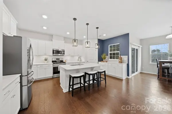 128 W Morehouse AVE, Mooresville, NC 28117